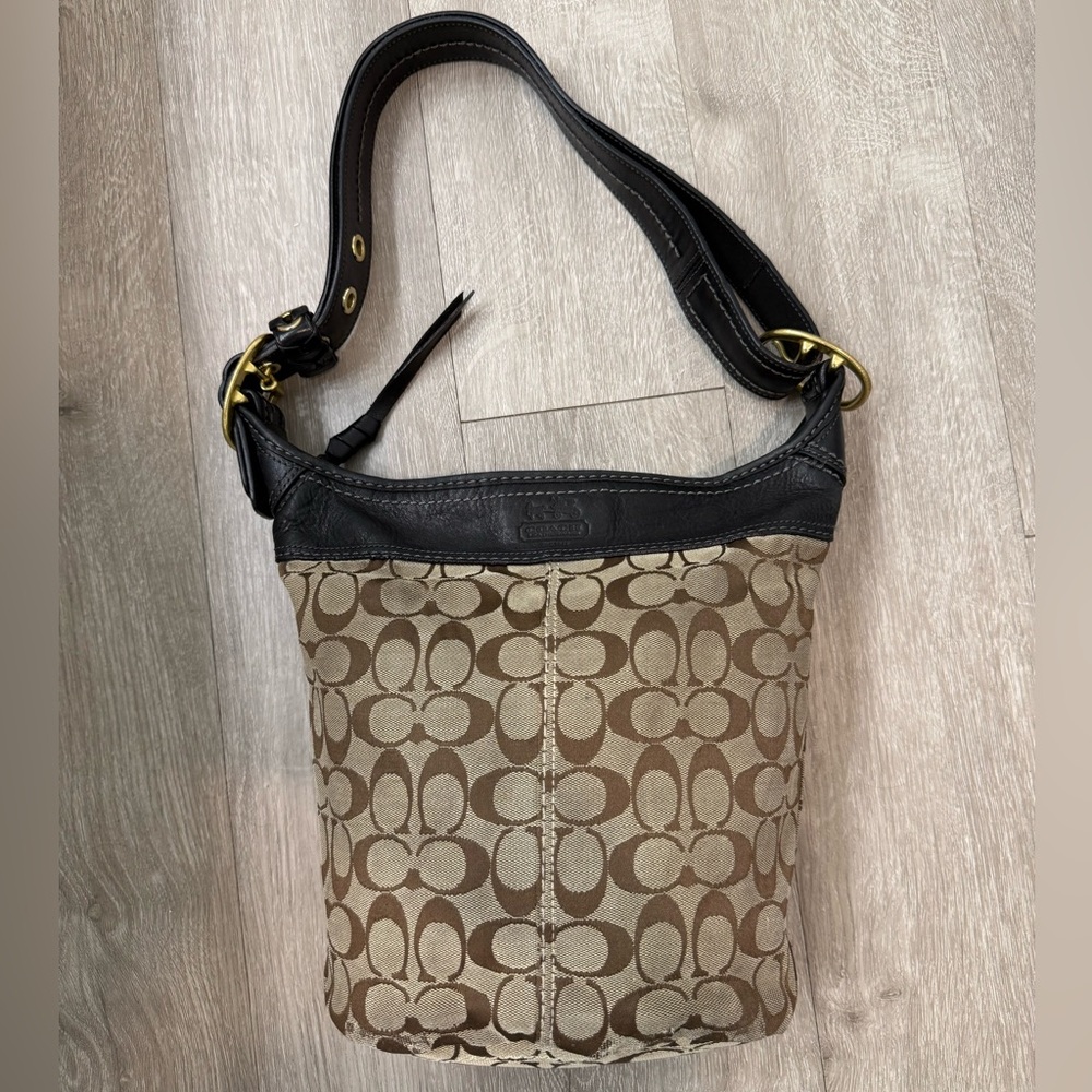 Vintage Y2K Coach Bleeker Bucket Shoulder Bag- Signature Canvas